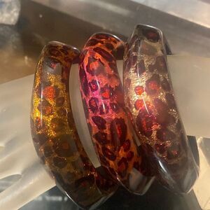 Gorgeous and Chic Leopard Bangles